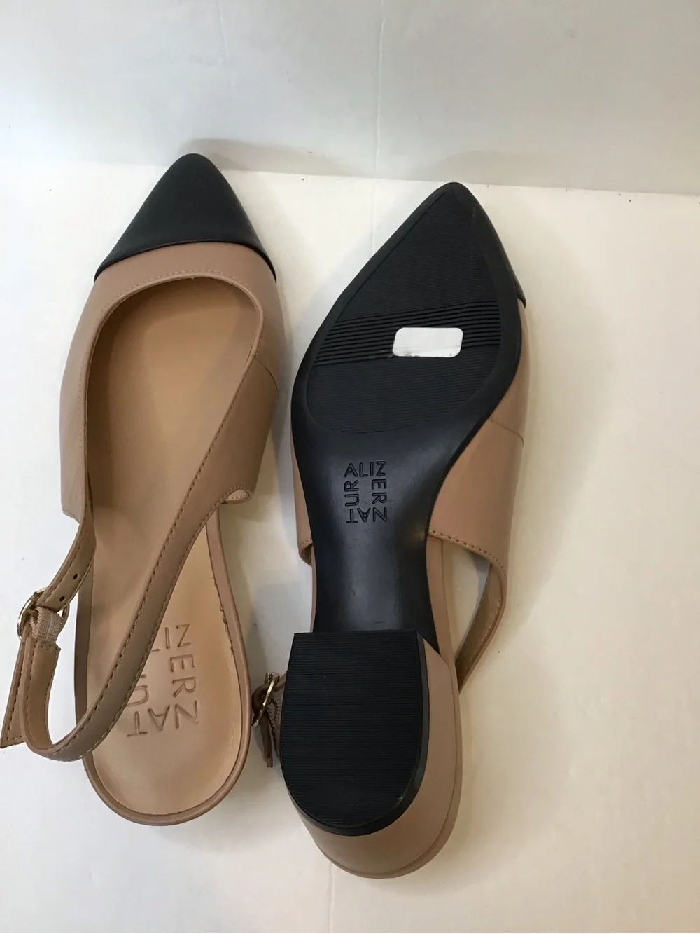 Naturalizer Women's Tan Black Two-Tone Leather Pointed Slingback Low Heel Pumps